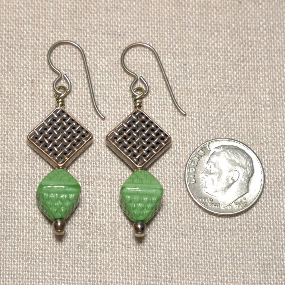 Hand Crafted Handmade Earrings Modern Green Glass & Copper Geometric Ear… - Picture 2 of 4